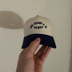 Levi’s baseball hat